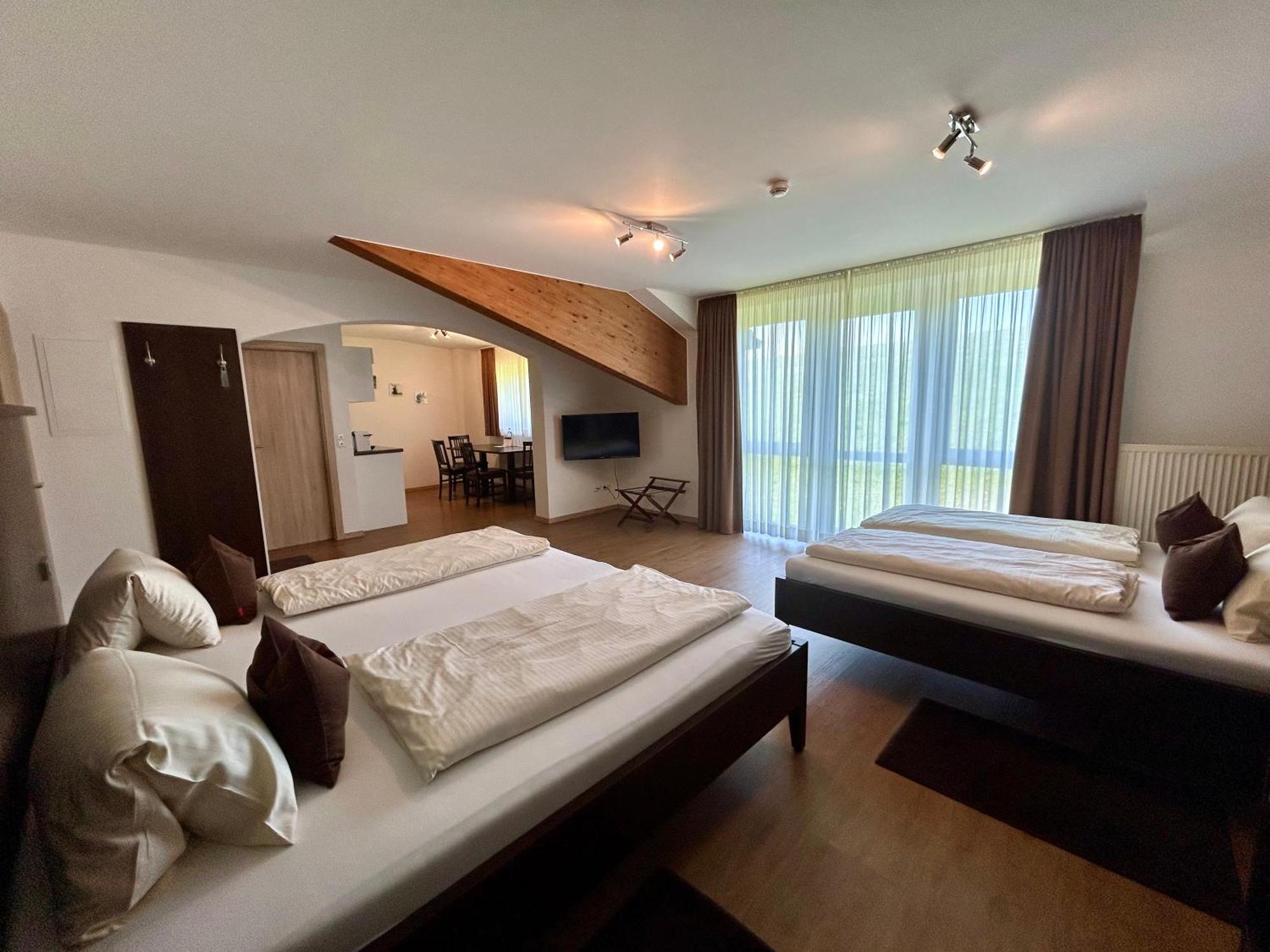 Gaestehaus Am Lindenhain エルディング エクステリア 写真