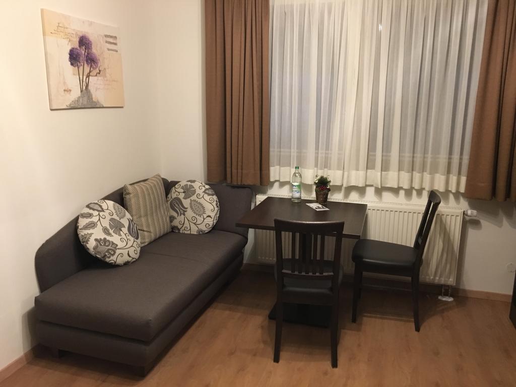 Gaestehaus Am Lindenhain エルディング エクステリア 写真